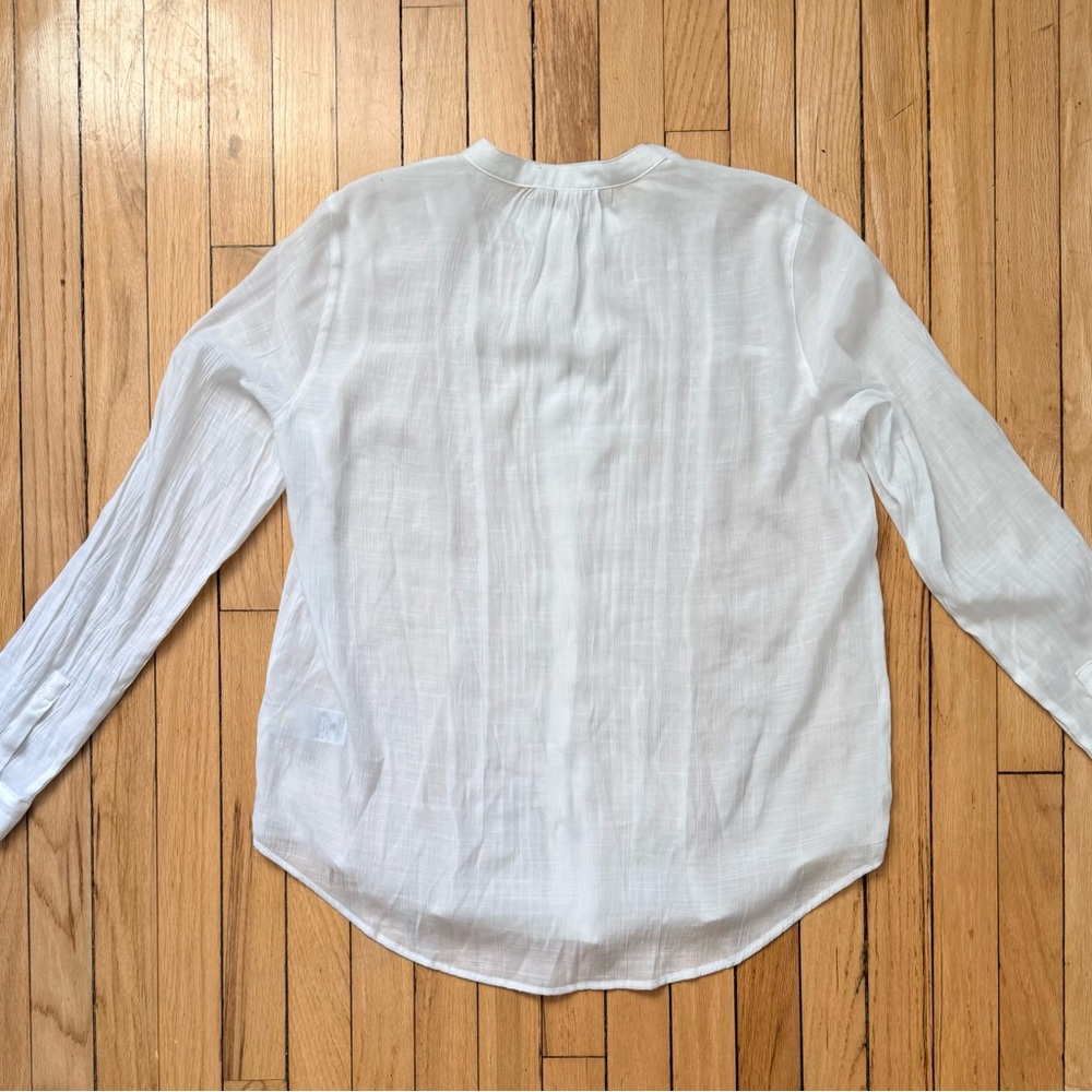 GAP White Textured Blouse with Lace Accents - Picture 2 of 9